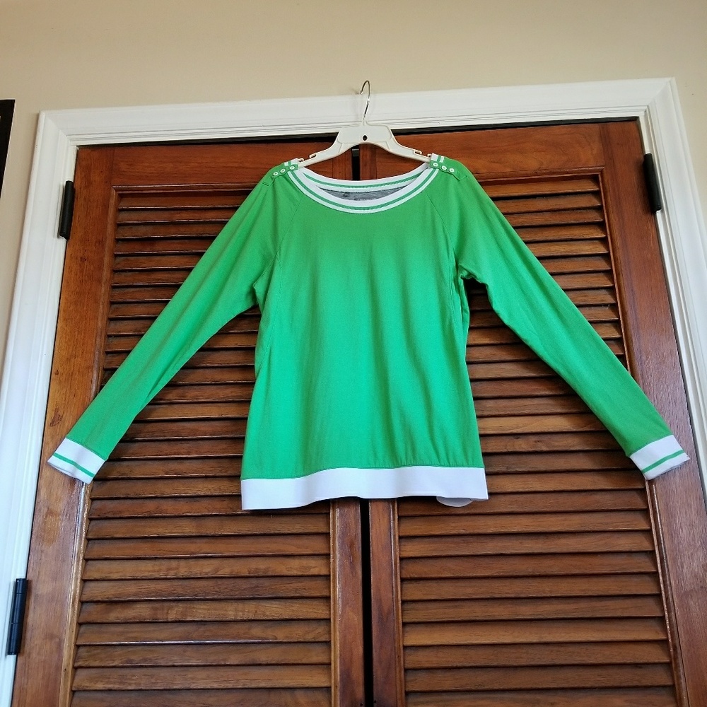 Ladie's Under Armour Shirt Large